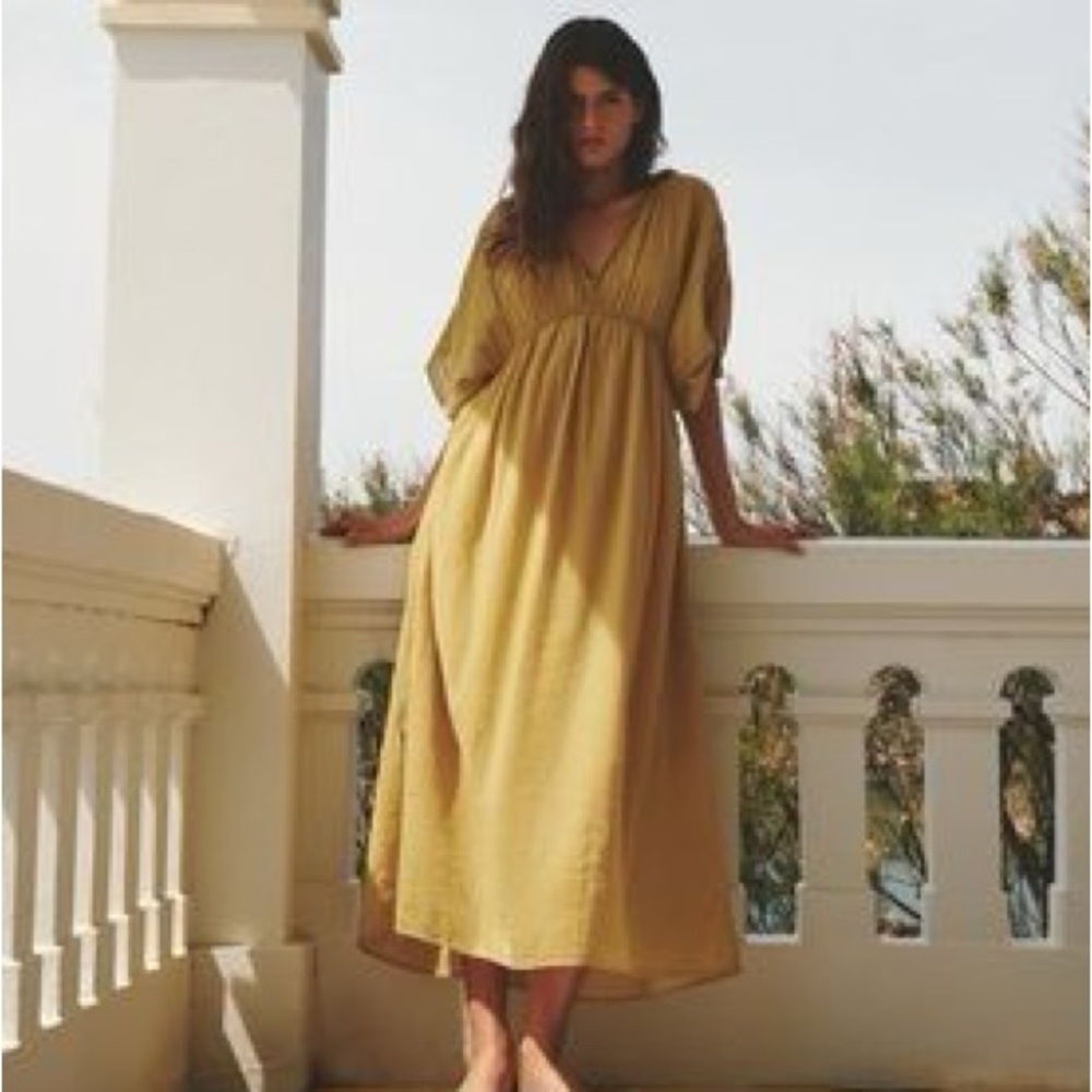 Women’s V-Neck Maxi Dress
